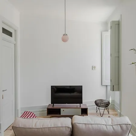 Charming Camoes In With Ac & Wi-fi