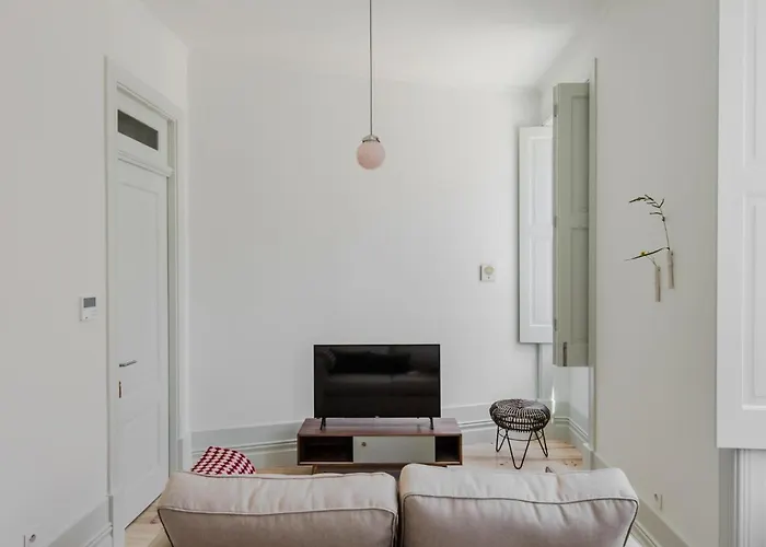 Charming Camoes In With Ac & Wi-fi