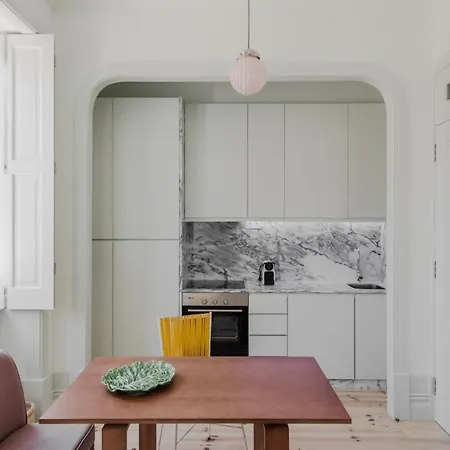 Charming Camoes In With Ac & Wi-fi Porto