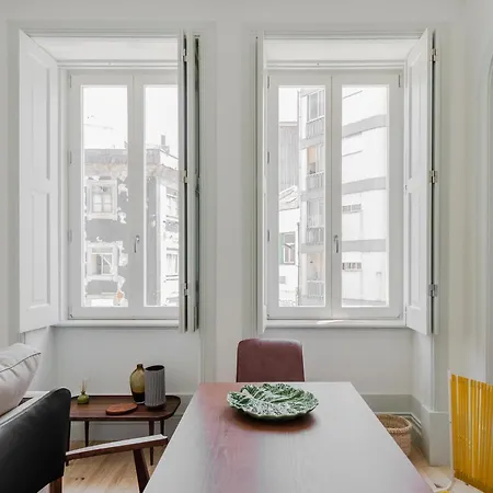 Apartment Charming Camoes In With Ac & Wi-fi