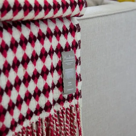 Charming Camoes In With Ac & Wi-fi