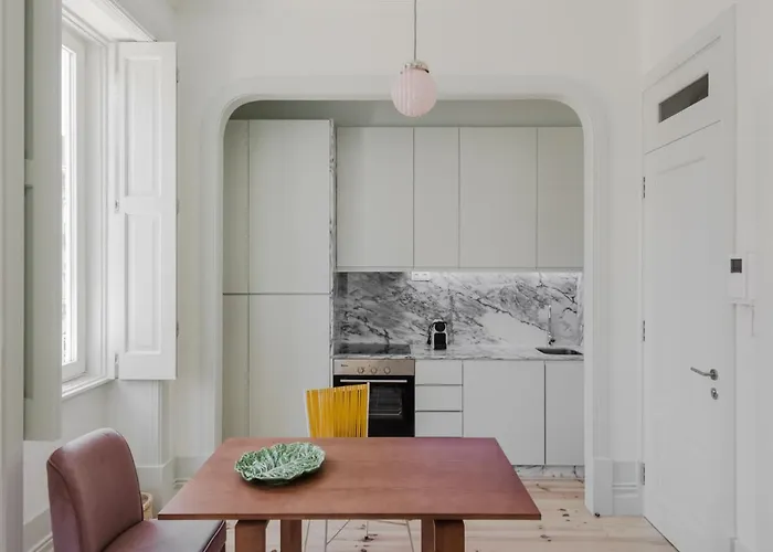 Charming Camoes In With Ac & Wi-fi Oporto