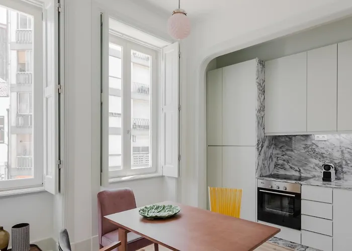 Apartment Charming Camoes In With Ac & Wi-fi