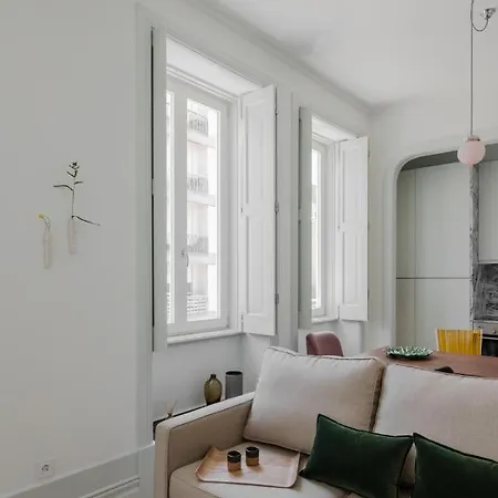 Charming Camoes In With Ac & Wi-fi *