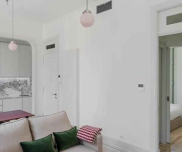 Charming Camoes In With Ac & Wi-fi Διαμέρισμα *